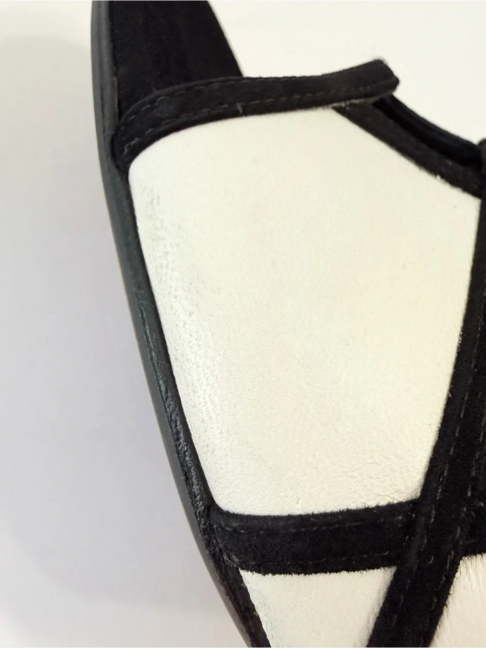 GIANVITO ROSSI BLACK SUEDE WHITE LEATHER SQUARE CUTOUT OPEN TOE BOOTIE HEELS - Picture 11 of 12